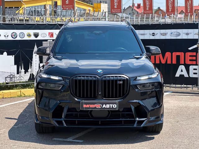 BMW X7 - фото 3