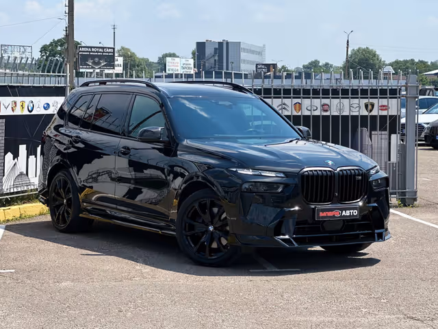 BMW X7 - фото 2