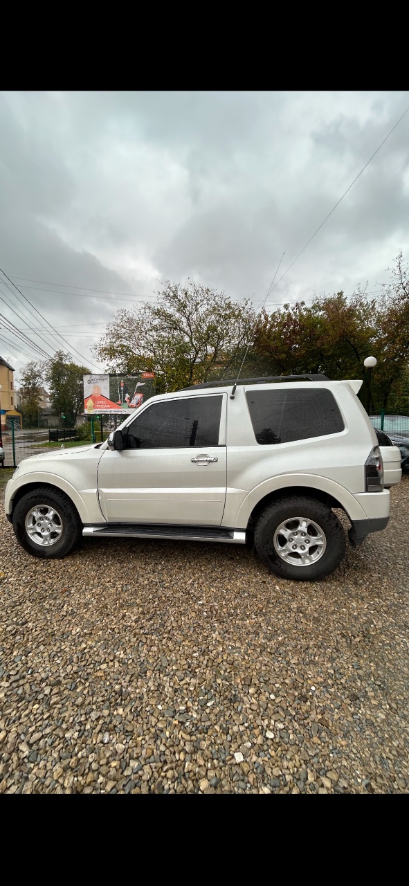 Mitsubishi Pajero - фото 18