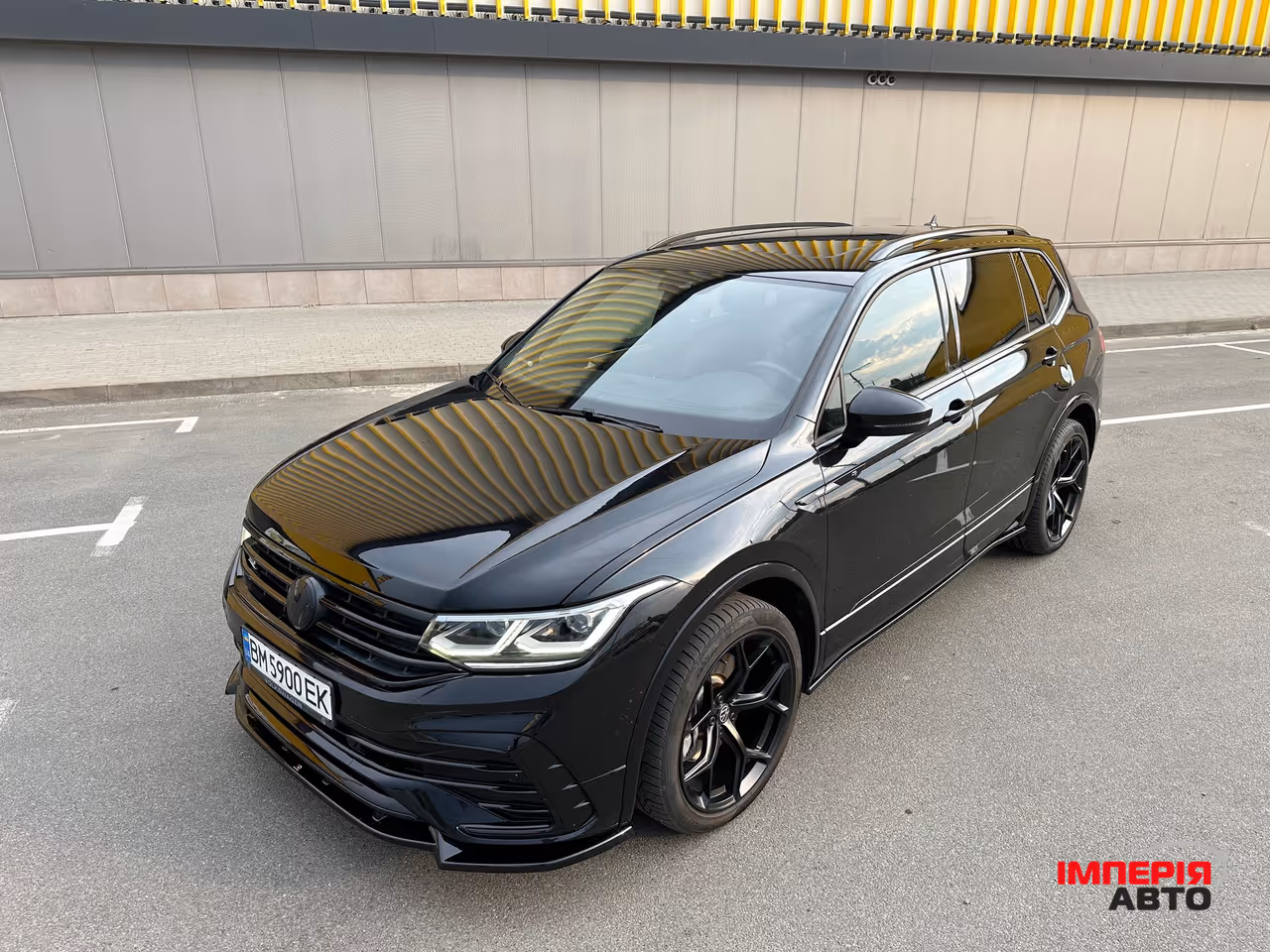 Volkswagen Tiguan - фото 2