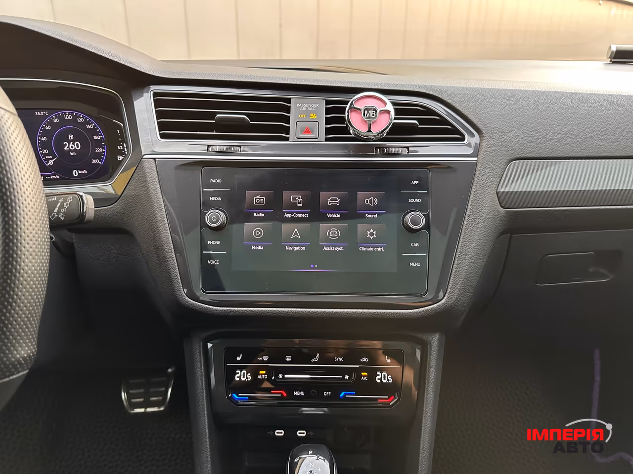 Volkswagen Tiguan - фото 25