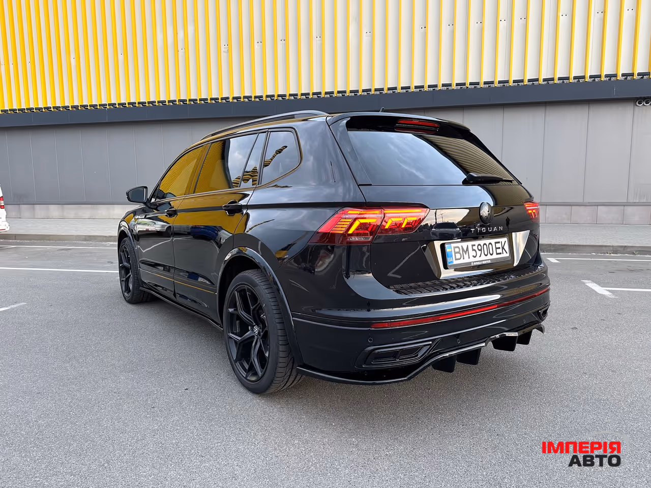 Volkswagen Tiguan - фото 14