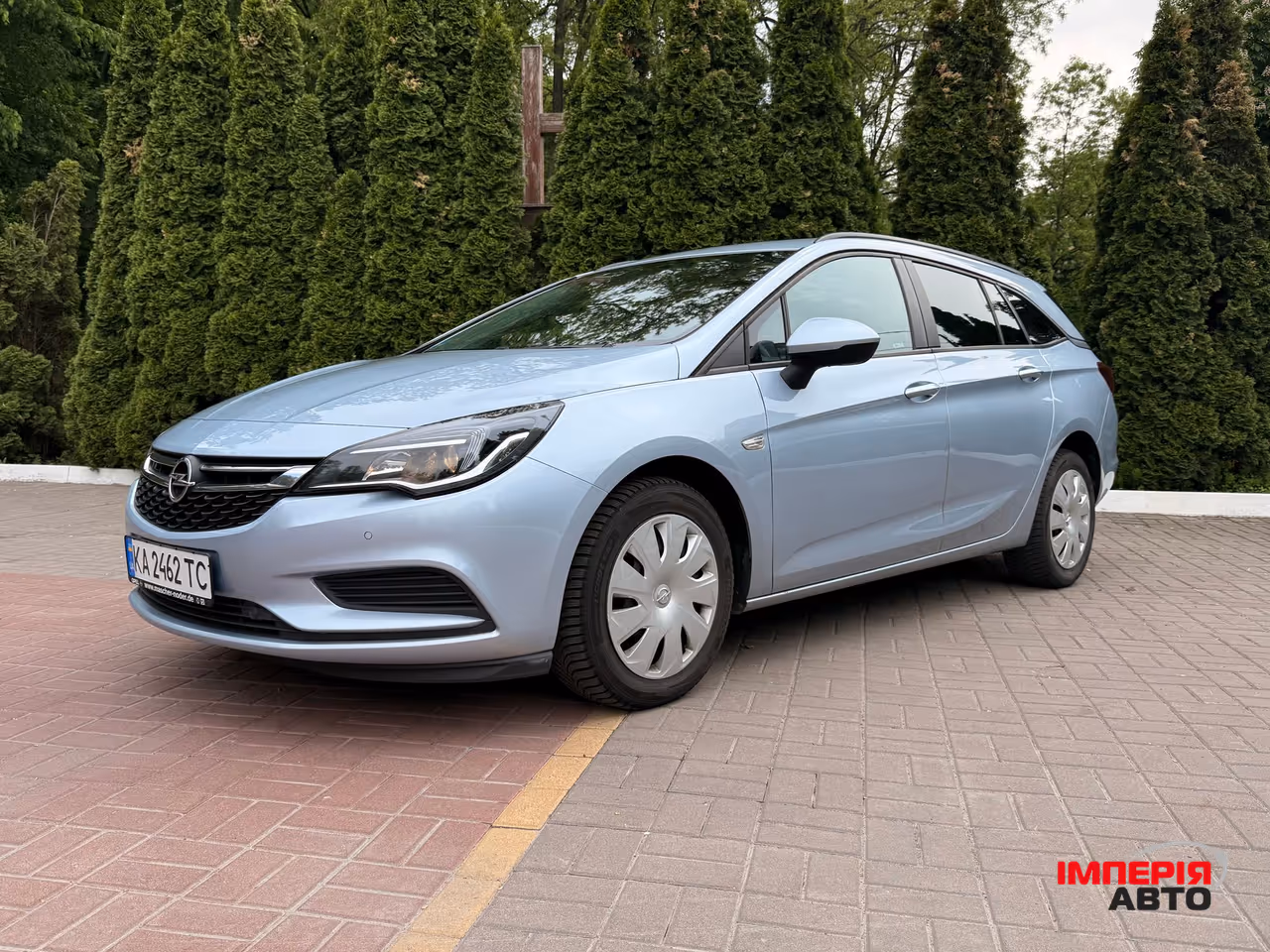 Opel Astra - фото 1