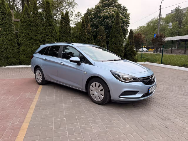 Opel Astra - фото 4