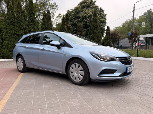 Opel Astra - фото 2