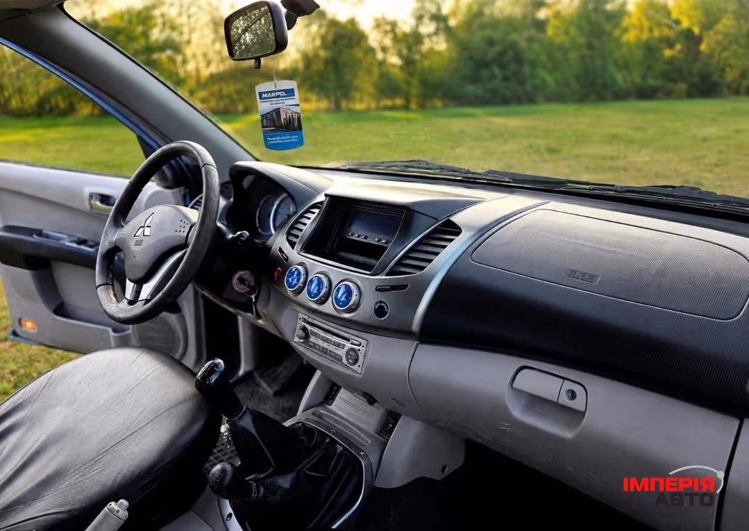 Mitsubishi L200 - фото 4