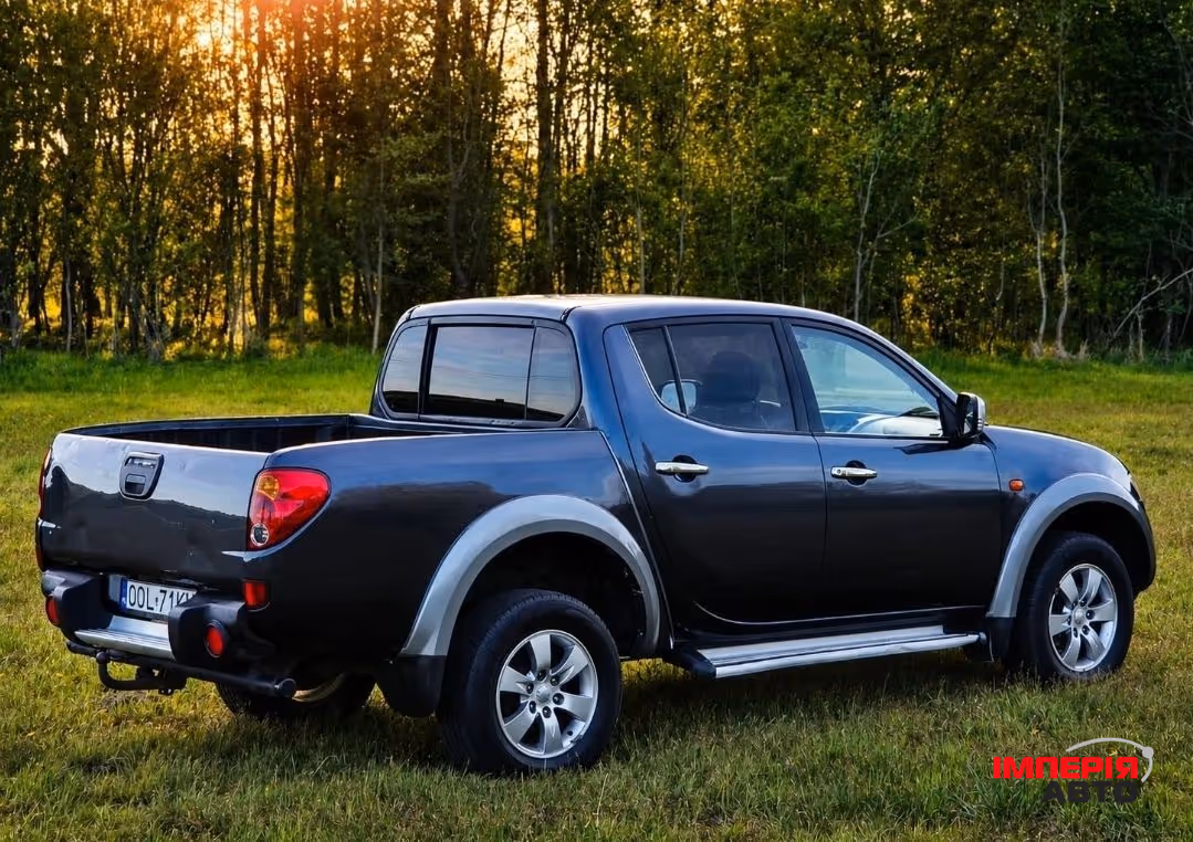 Mitsubishi L200 - фото 2