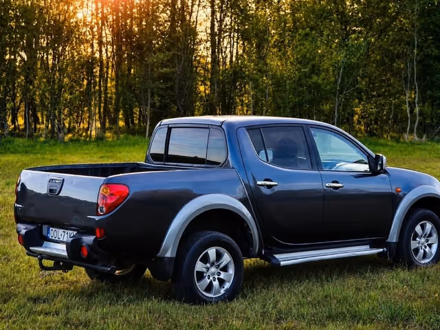 Mitsubishi L200 - фото 2