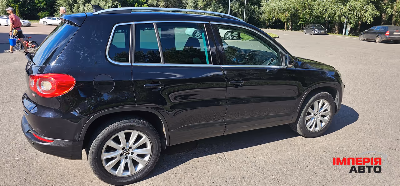 Volkswagen Tiguan - фото 7
