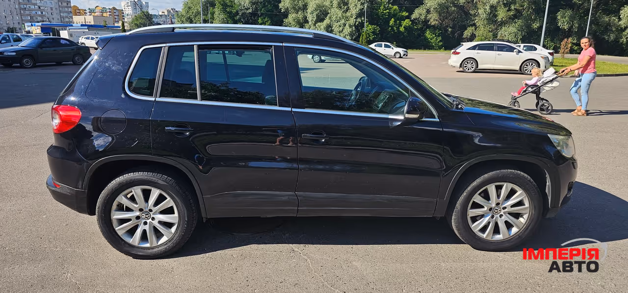 Volkswagen Tiguan - фото 9
