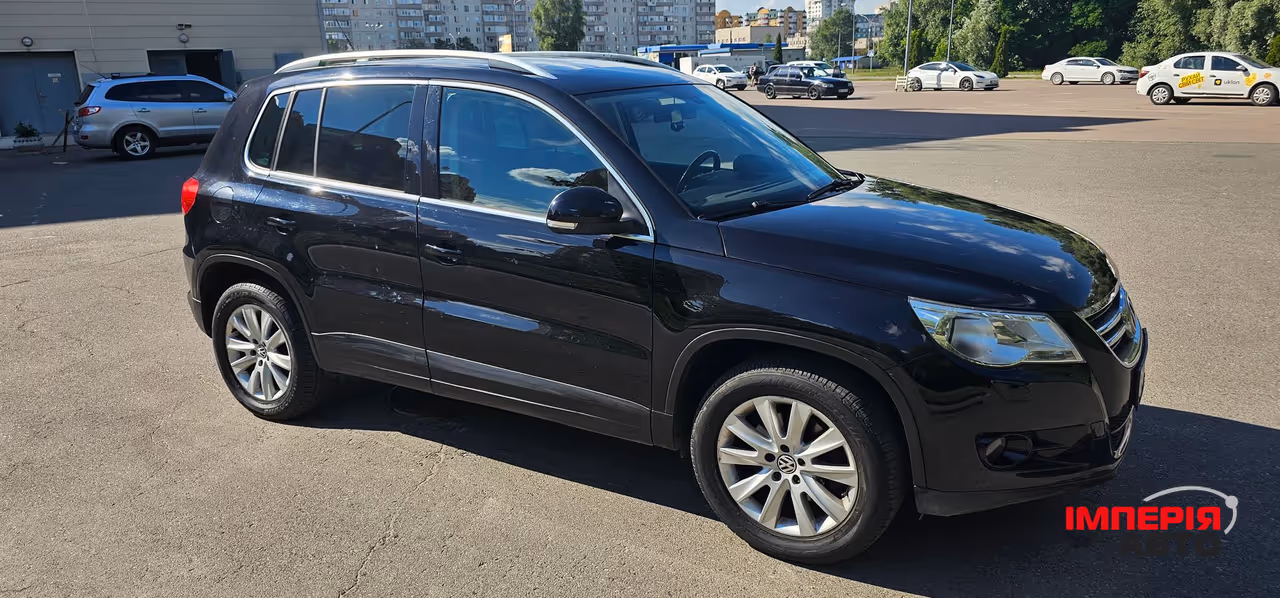 Volkswagen Tiguan - фото 5