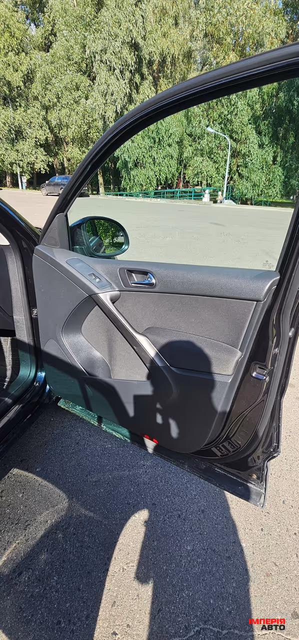 Volkswagen Tiguan - фото 24