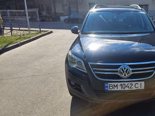 Volkswagen Tiguan - фото 3