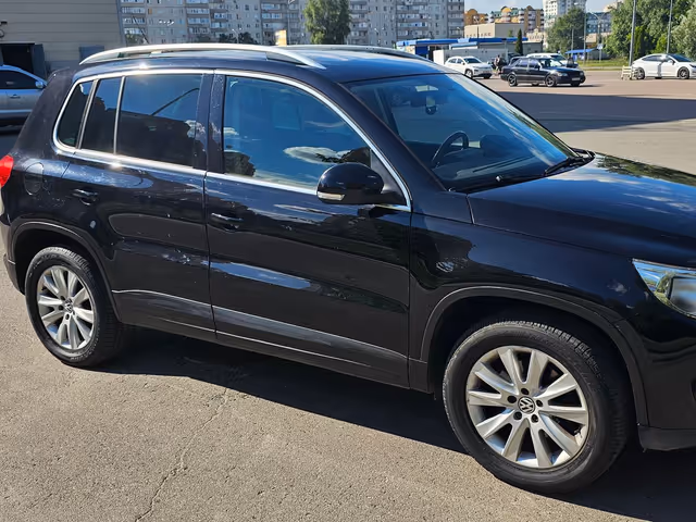 Volkswagen Tiguan - фото 5