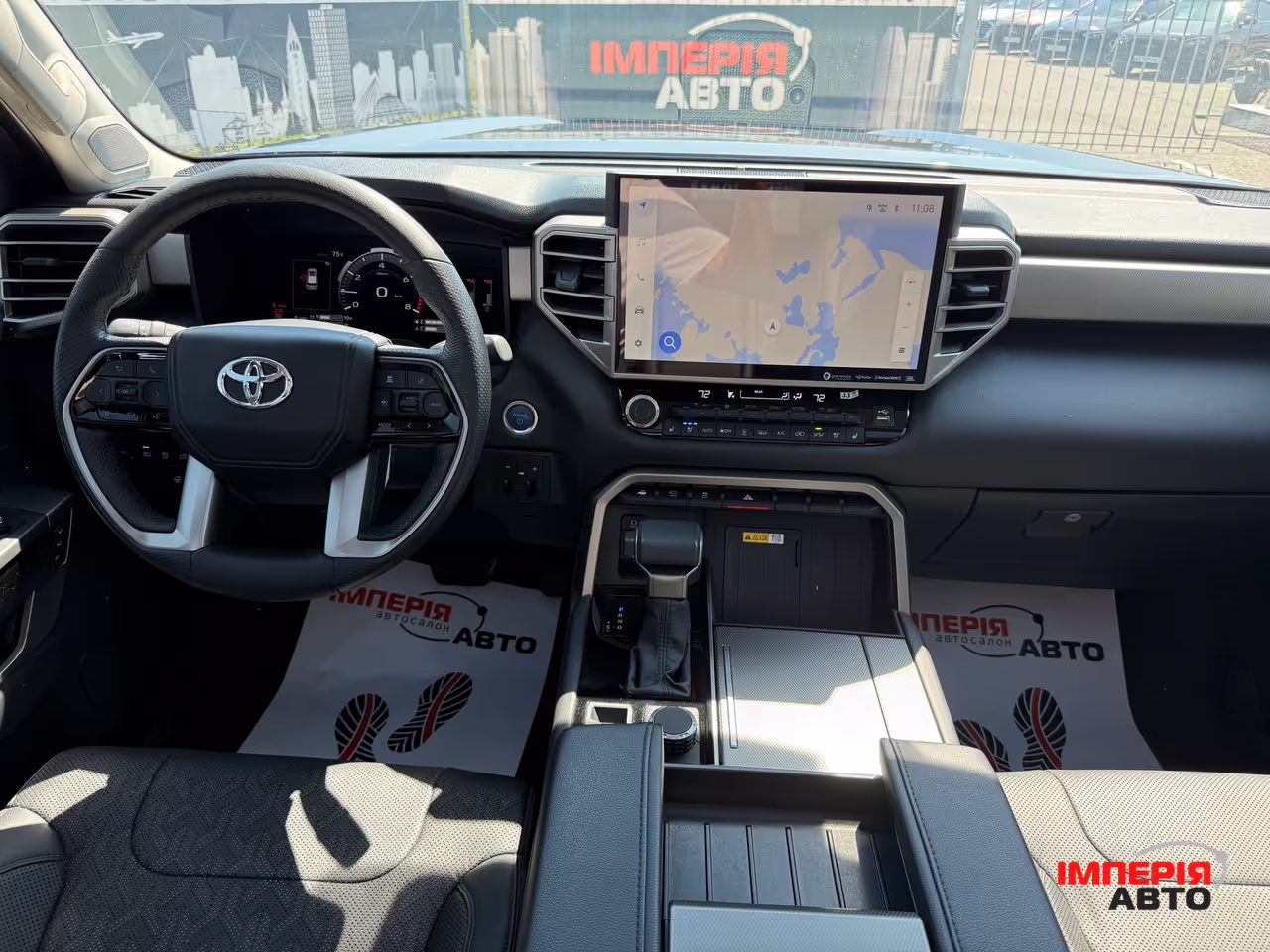 Toyota Sequoia - фото 12