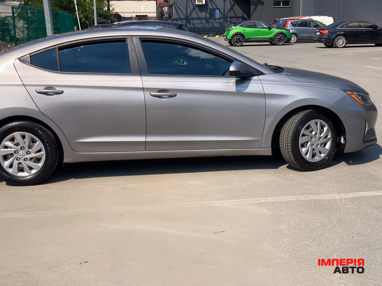 Hyundai Elantra - фото 23