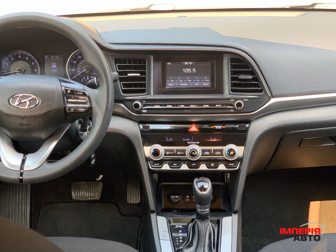 Hyundai Elantra - фото 9