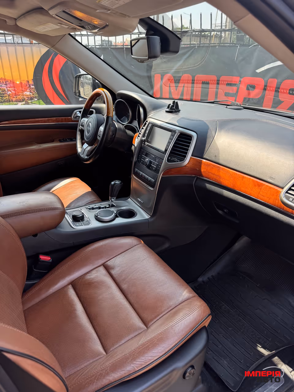 Jeep Grand Cherokee - фото 17