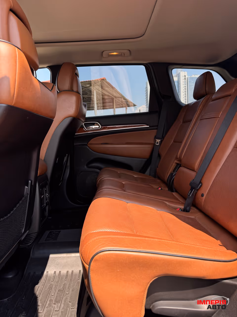 Jeep Grand Cherokee - фото 9