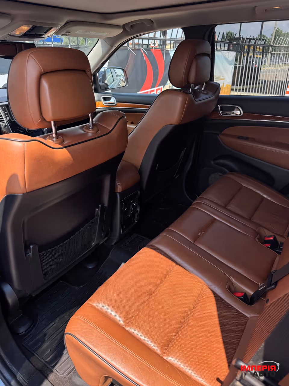 Jeep Grand Cherokee - фото 10
