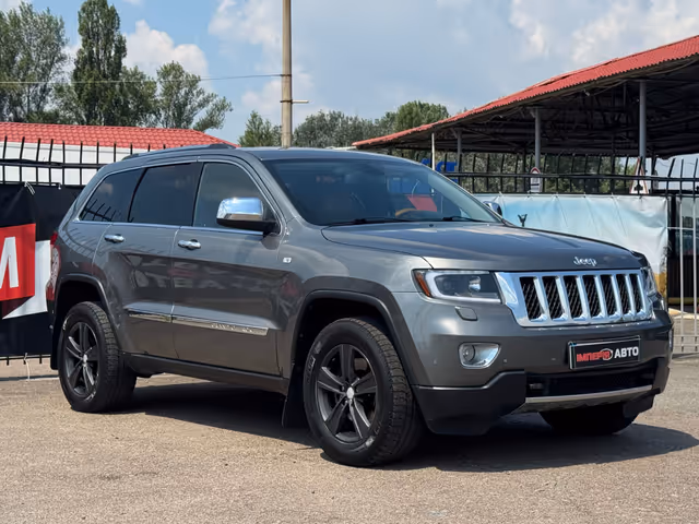 Jeep Grand Cherokee - фото 2