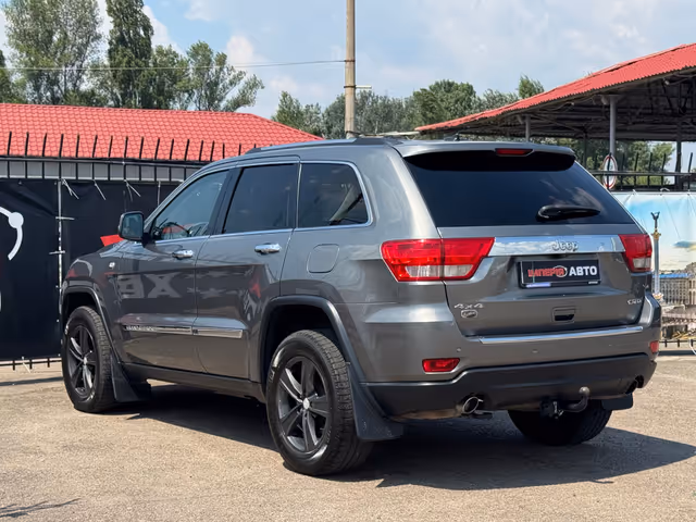 Jeep Grand Cherokee - фото 5