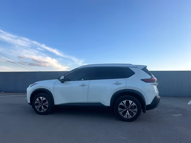 Nissan Rogue - фото 4