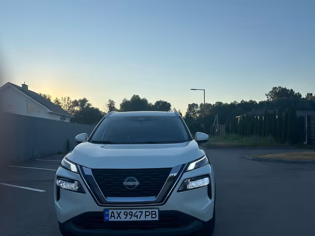 Nissan Rogue - фото 3