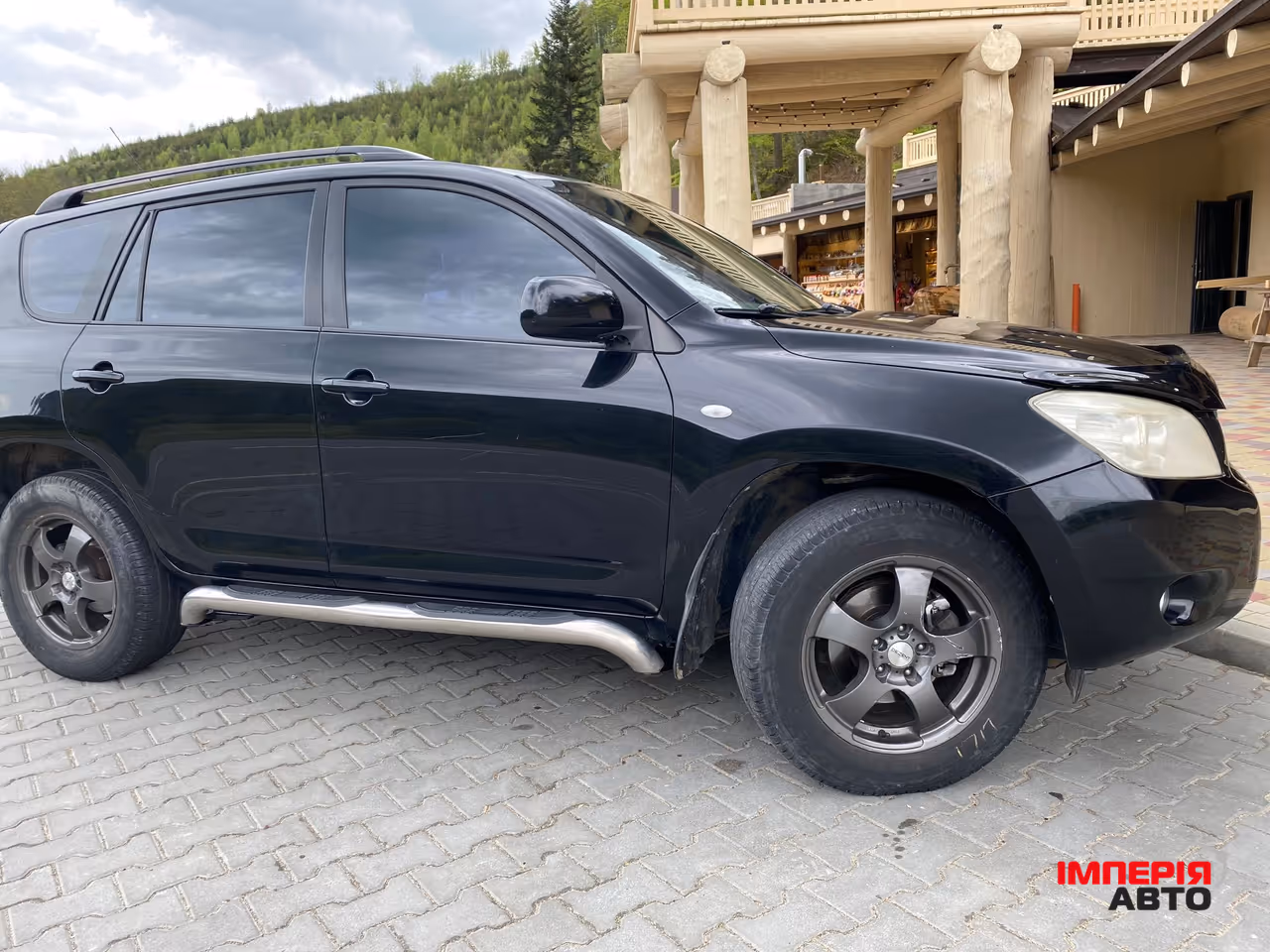 Toyota RAV4 - фото 2