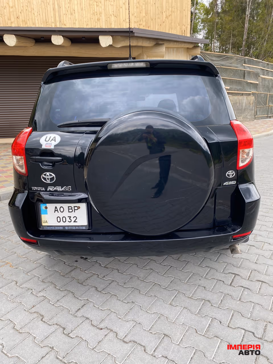 Toyota RAV4 - фото 3