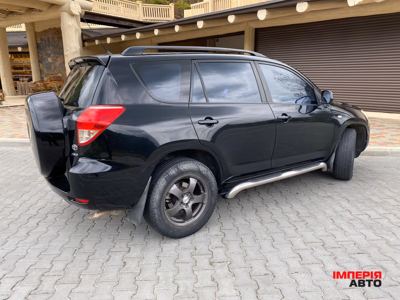 Toyota RAV4 - фото 8