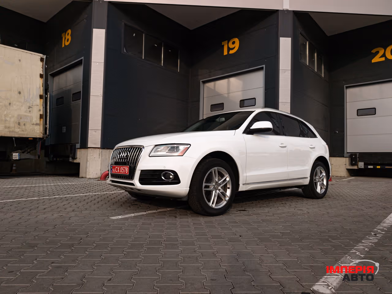 Audi Q5 - фото 10