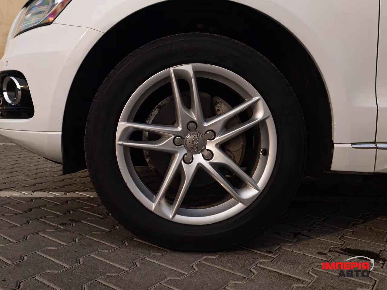 Audi Q5 - фото 9