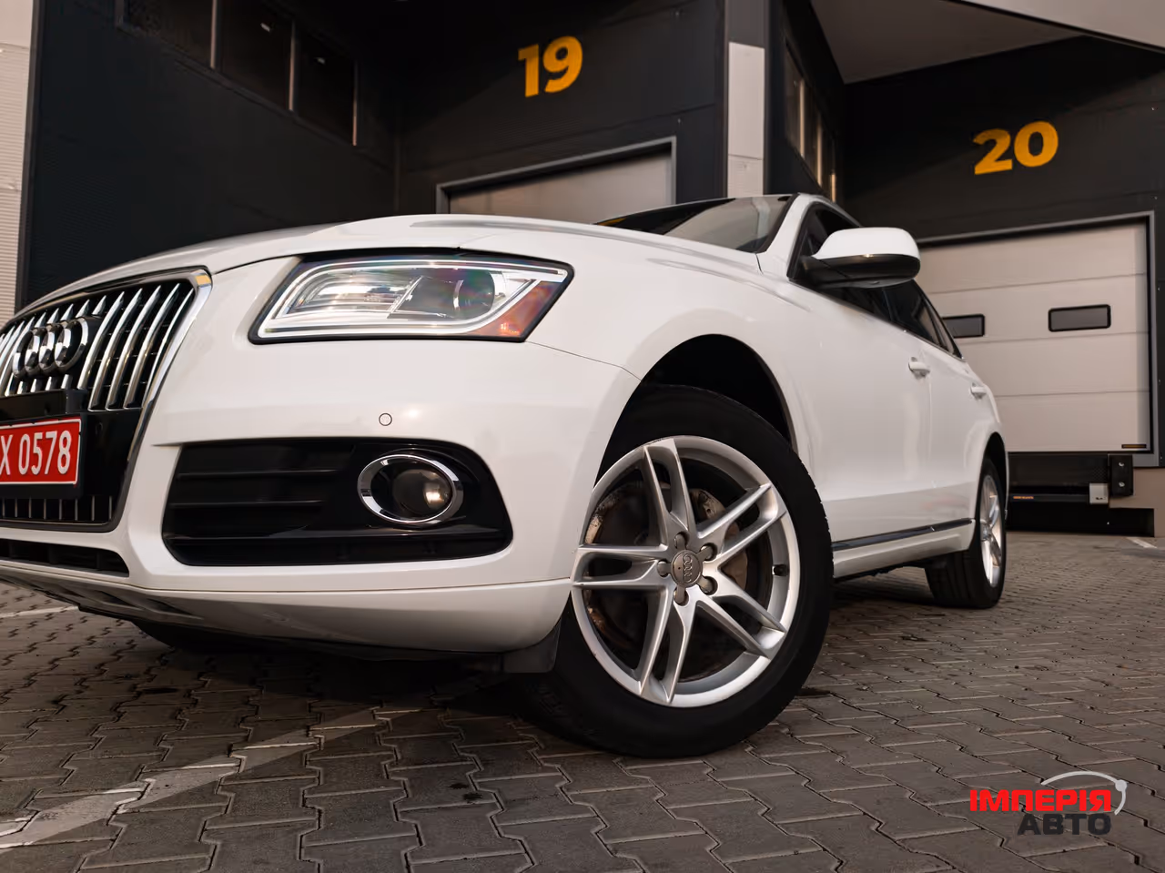Audi Q5 - фото 12