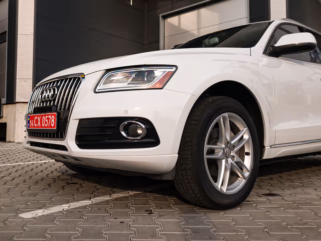 Audi Q5 - фото 2