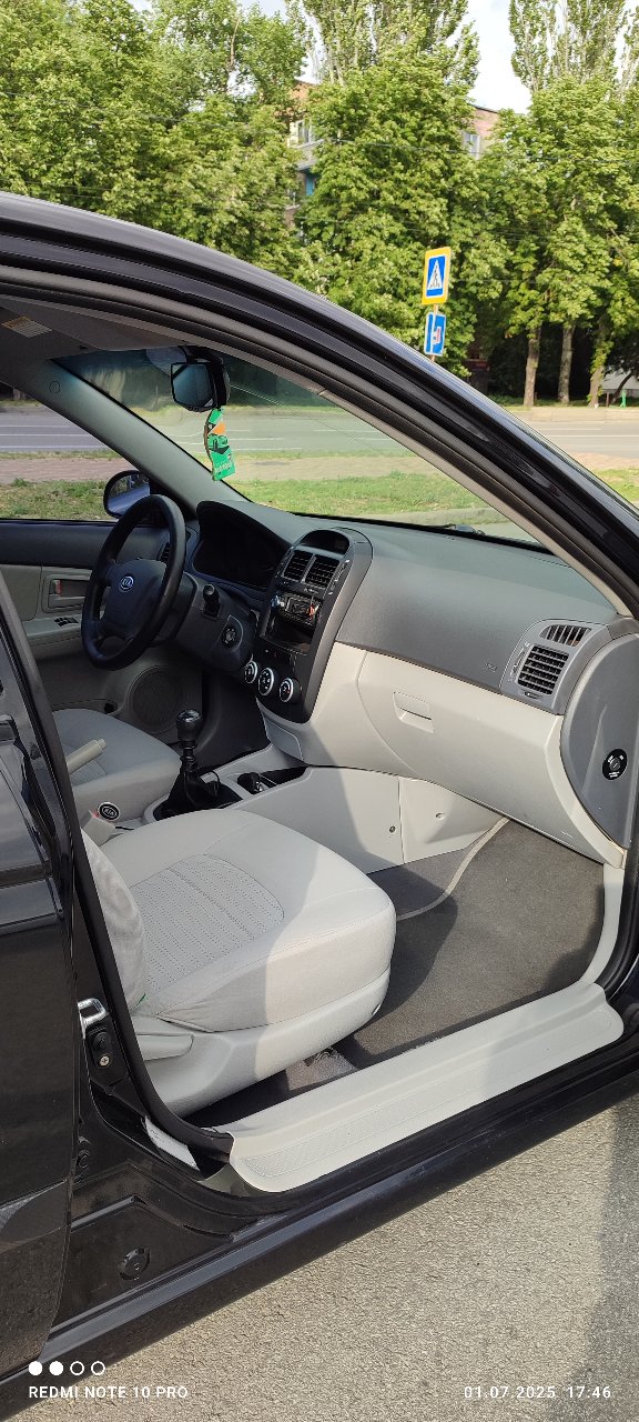 Kia Cerato - фото 1