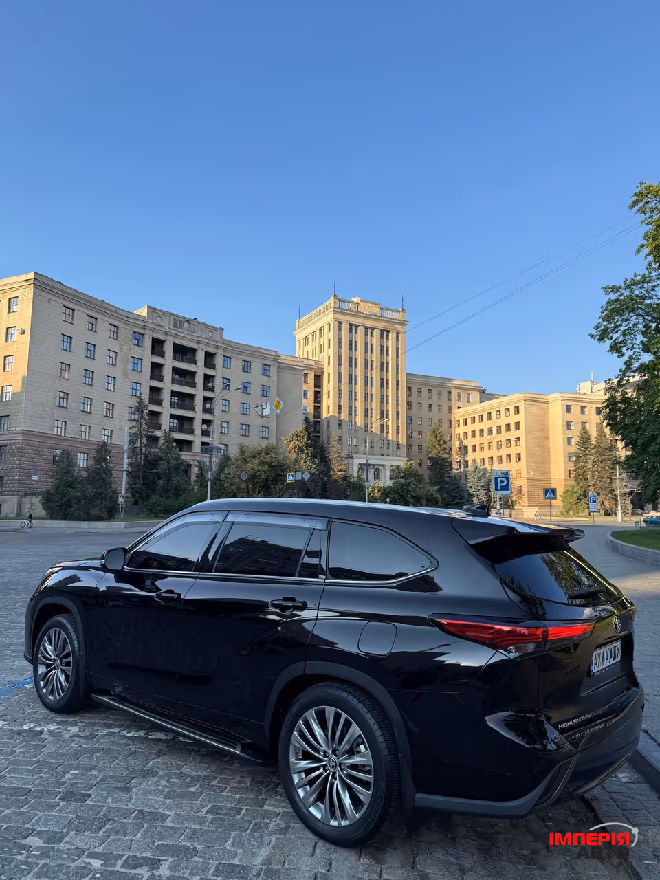 Toyota Highlander - фото 2