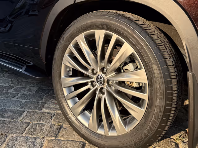 Toyota Highlander - фото 4