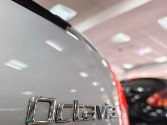 Skoda Octavia - фото 3