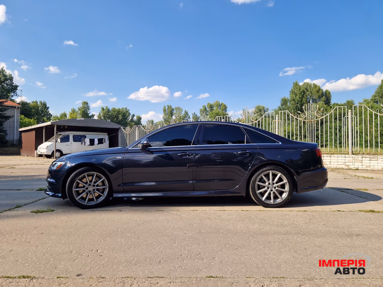 Audi A6 - фото 7