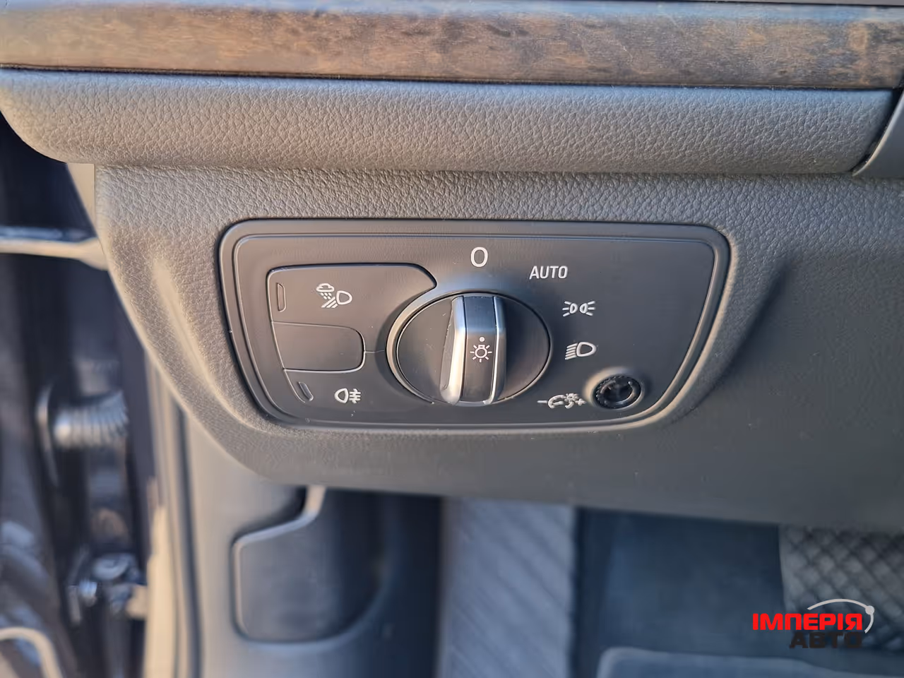 Audi A6 - фото 19