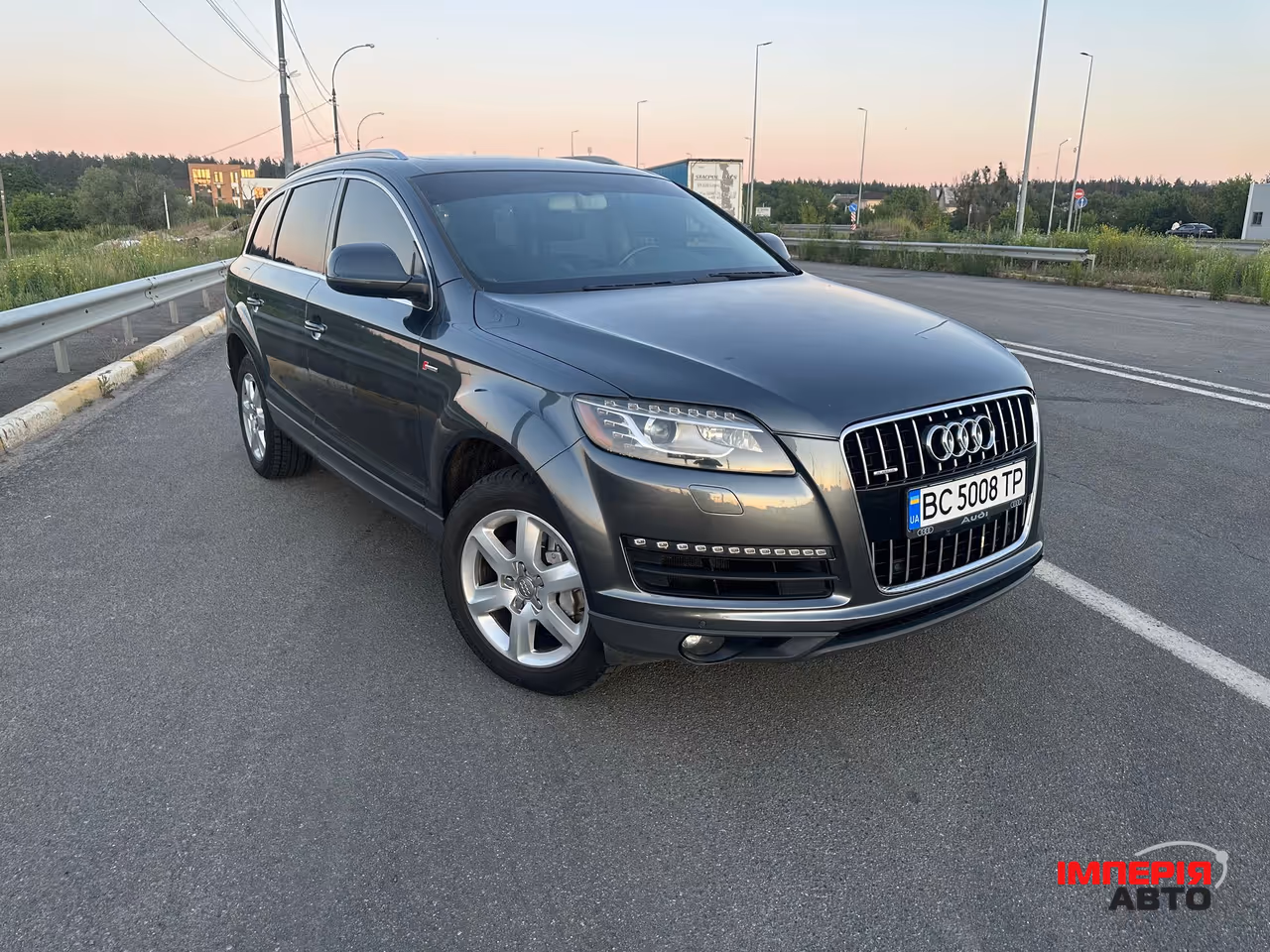 Audi Q7 - фото 5