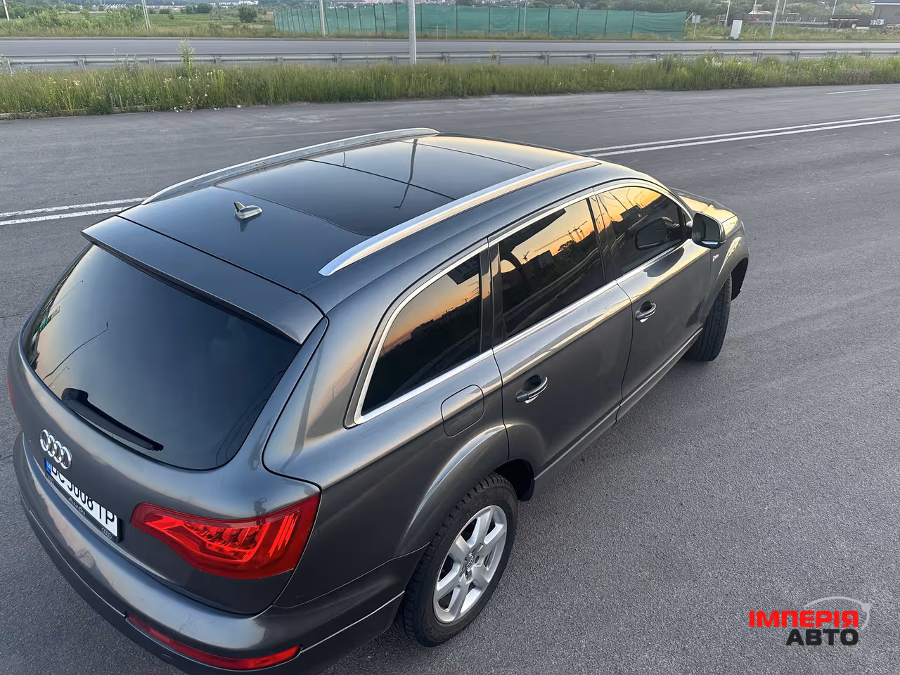 Audi Q7 - фото 4