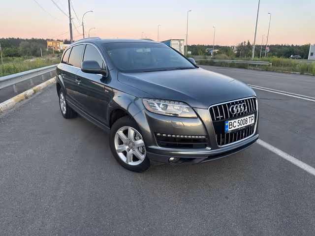 Audi Q7 - фото 5