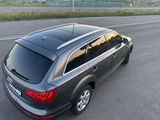 Audi Q7 - фото 4