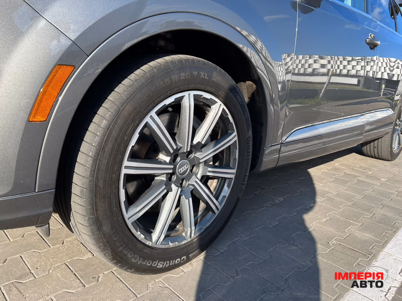 Audi Q7 - фото 18