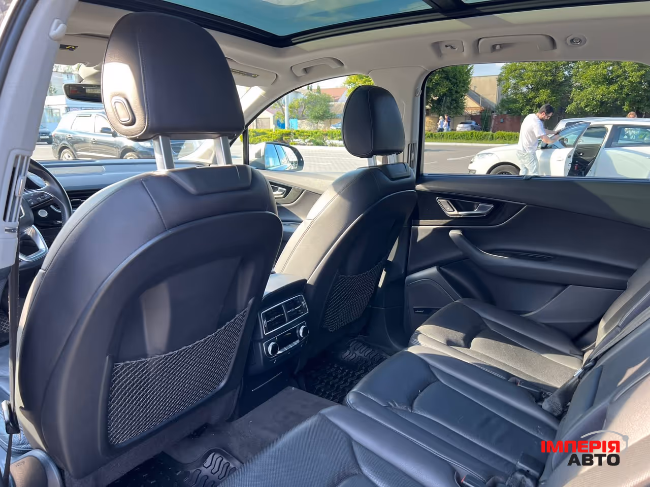 Audi Q7 - фото 4