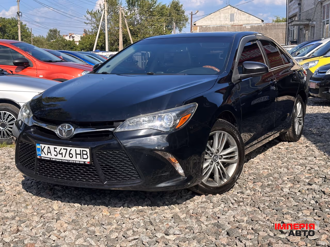 Toyota Camry - фото 2