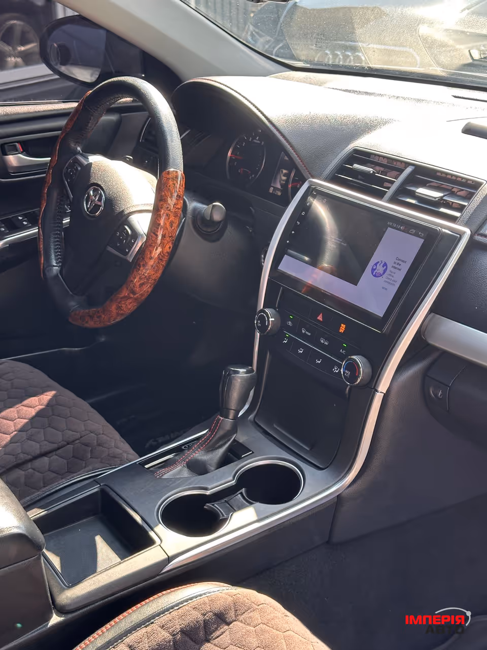 Toyota Camry - фото 5