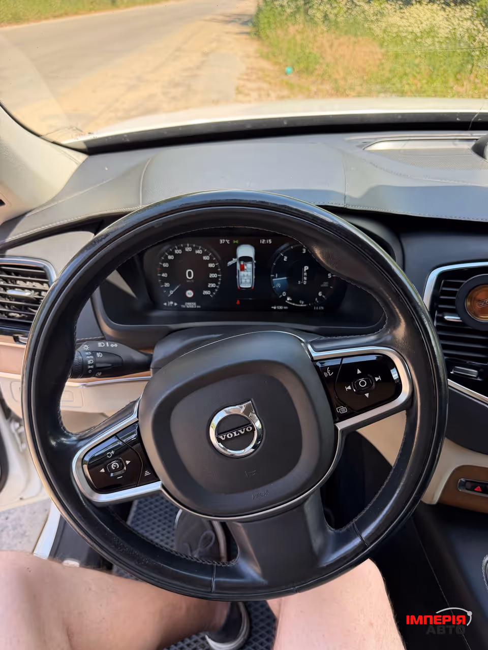 Volvo XC90 - фото 13